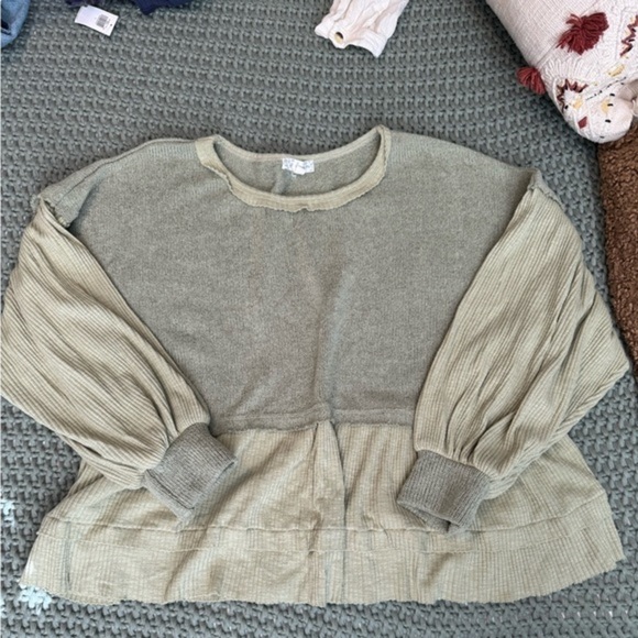 peplum sweater - Picture 2 of 3